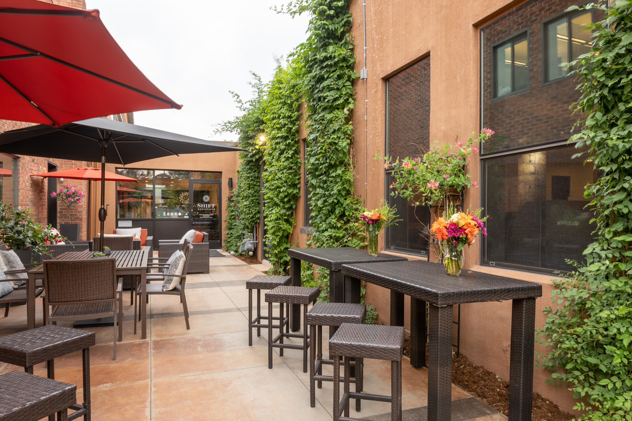 Outdoor workspace garden at Shift Workspaces Corona