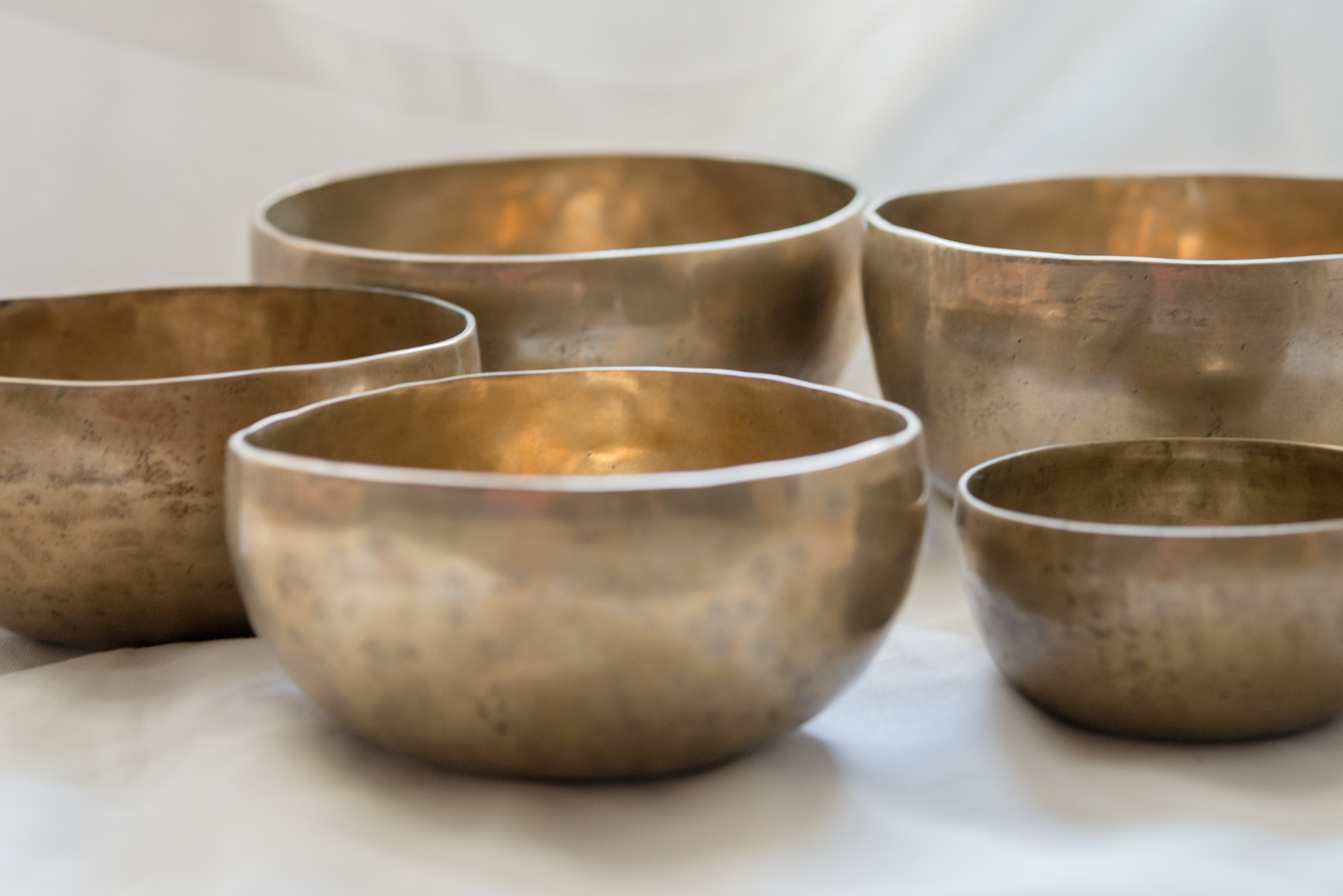 metal soundbath bowls in varying sizes