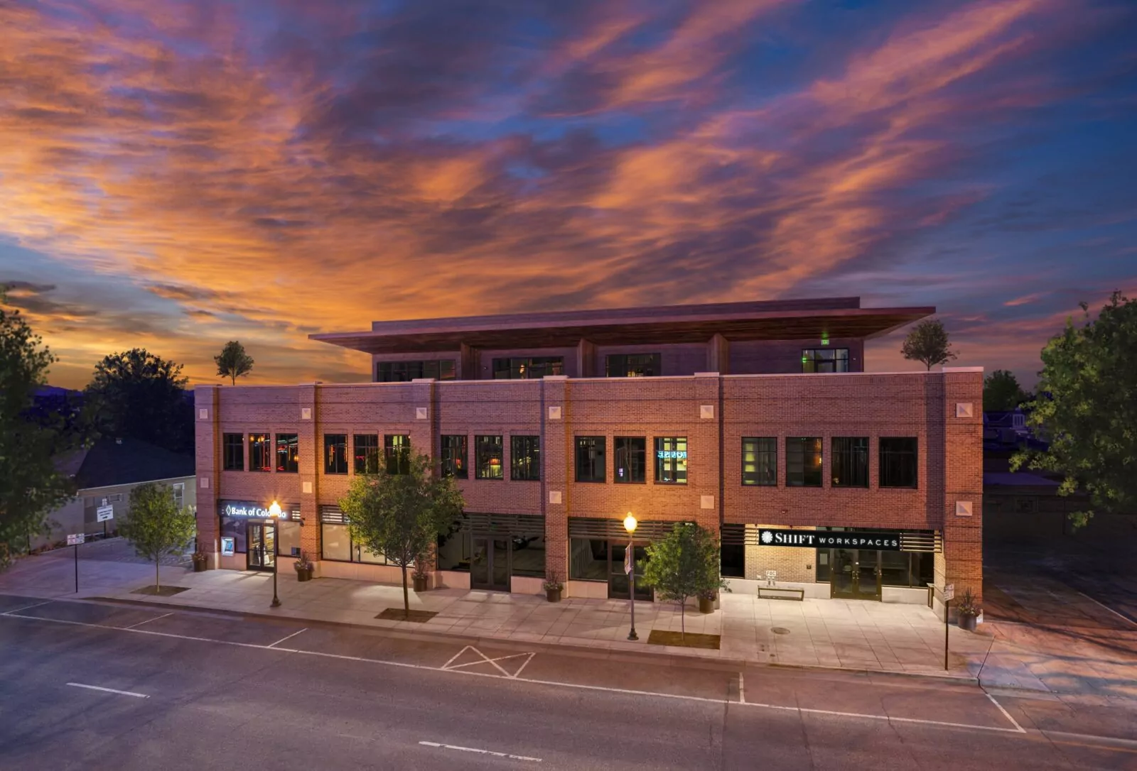 Denver, Colorado virtual office with access to coworking spaces and meeting rooms at Shift Workspaces